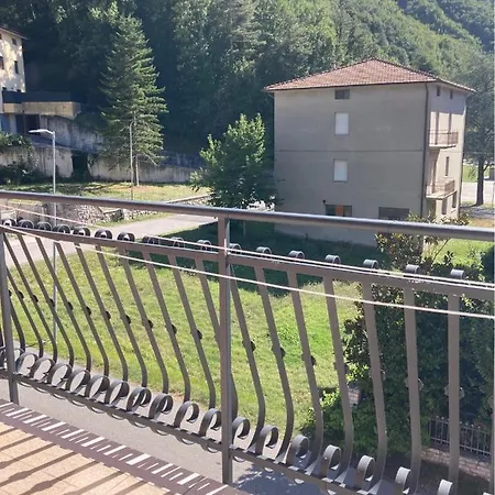 Appartamento P.Zzale Tarducci Piobbico Buitenkant foto
